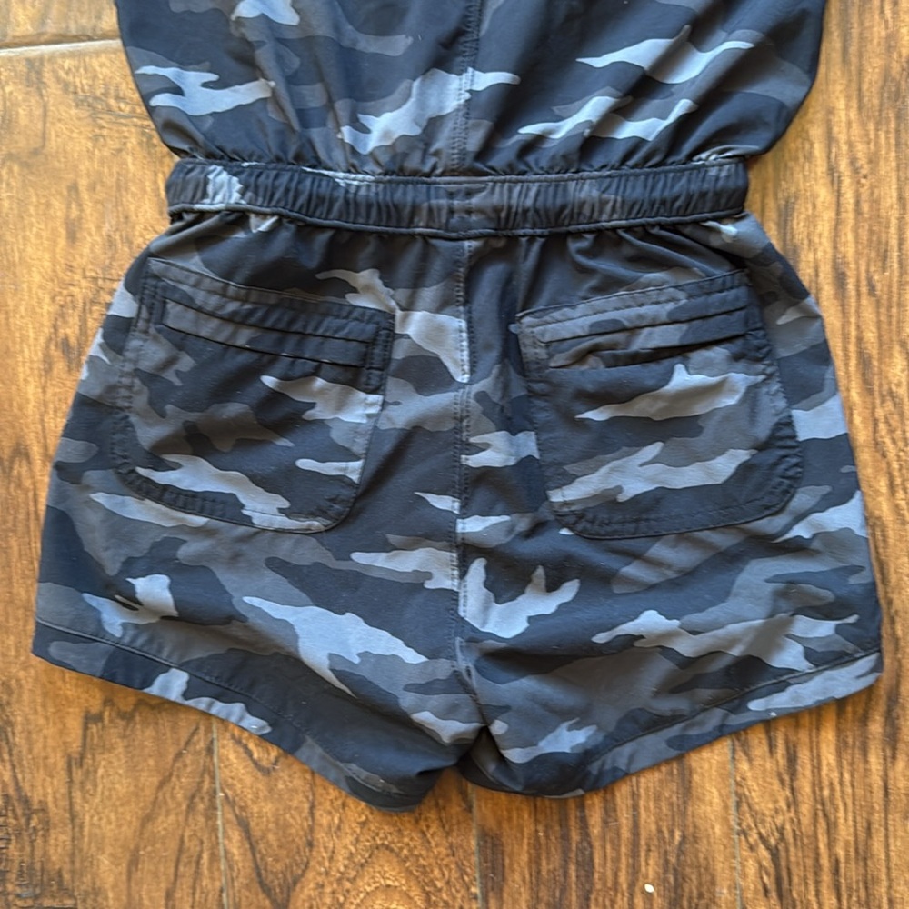 Athleta girl camo romper, size medium (8/10) - Picture 8 of 10